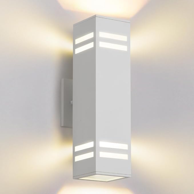 Cerdeco Aluminum Modern Outdoor Wall Light by Cerdeco