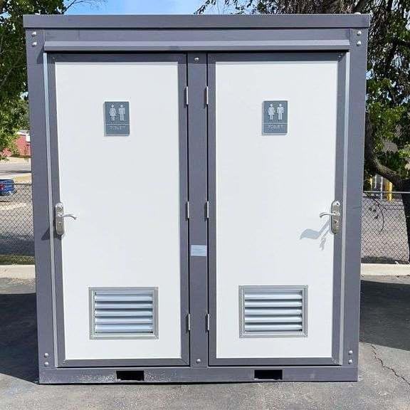 Outdoor Portable Restroom, Mobile Toilet - Image 3