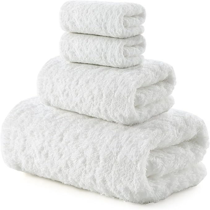 REDKISS Ultra-Plush Bath Towel Set by REDKISSOnline