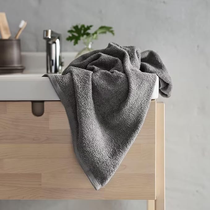 Delara 100% Organic Cotton Towels 650 GSM Plush Feather Touch Quick Dry Towel - Image 2