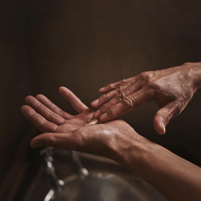 Aesop Resolute Hydrating Body Balm | Nourishing Moisture - Image 4