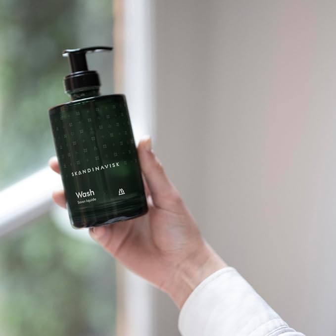 Skandinavisk SKOG ‘Forest’ Hand & Body Wash, Scent Notes: Pine Needles and Fir - Image 3