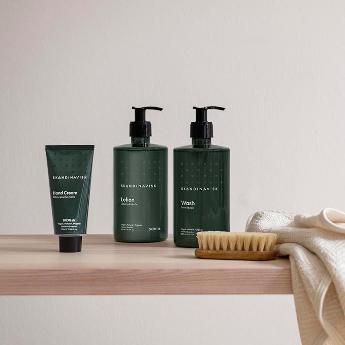 Skandinavisk Wash SKOG ‘Forest’ Scent notes: Pine needles and fir cones - Image 2
