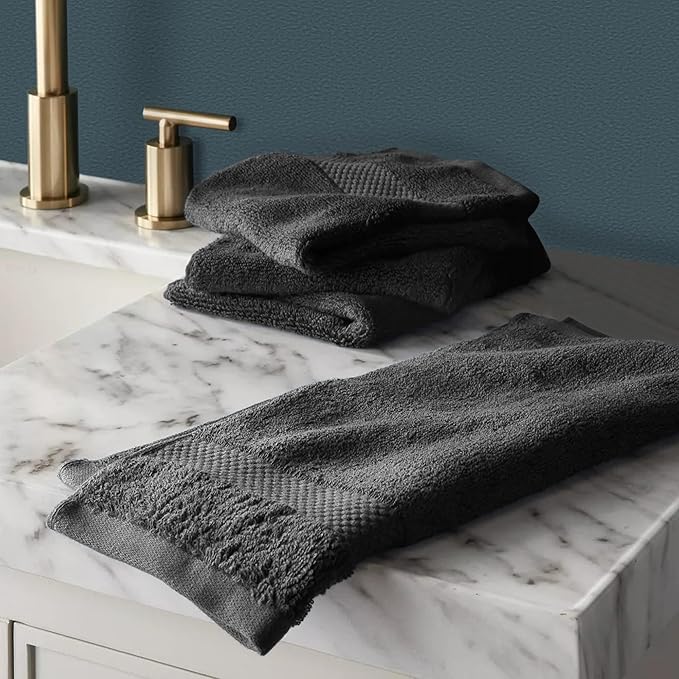 Delara 100% Organic Cotton Towels 650 GSM Plush Feather Touch Quick Dry Wash - Image 2