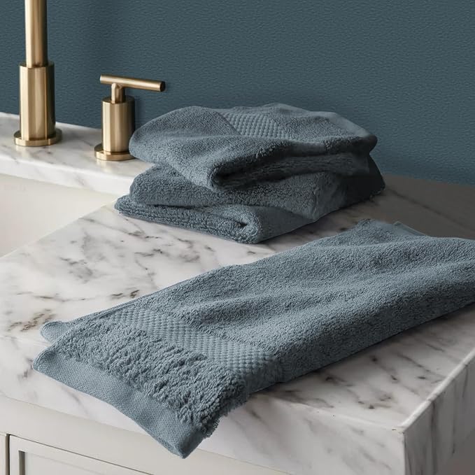 Delara Organic Cotton Towels, 650 GSM Plush Feather Touch Quick Dry Wash Cloths - Image 2