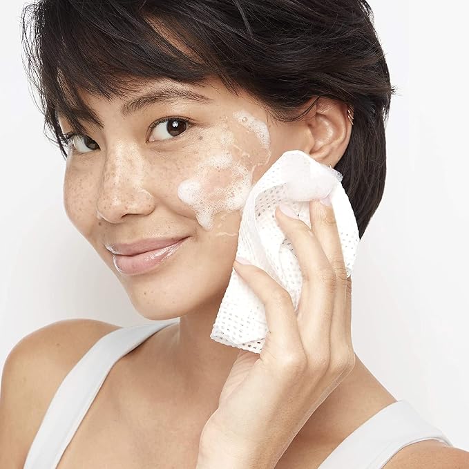 Olay Daily Facial Cleansing Cloths - Image 8