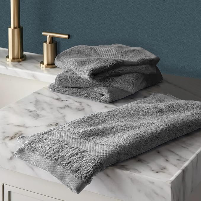 Delara 100% Organic Cotton Towels 650 GSM Plush Feather Touch Quick Dry Wash - Image 2