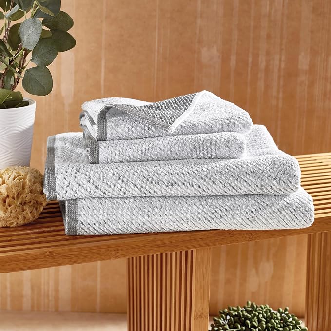 Wellbe 4-Piece Towel Set by Unknown